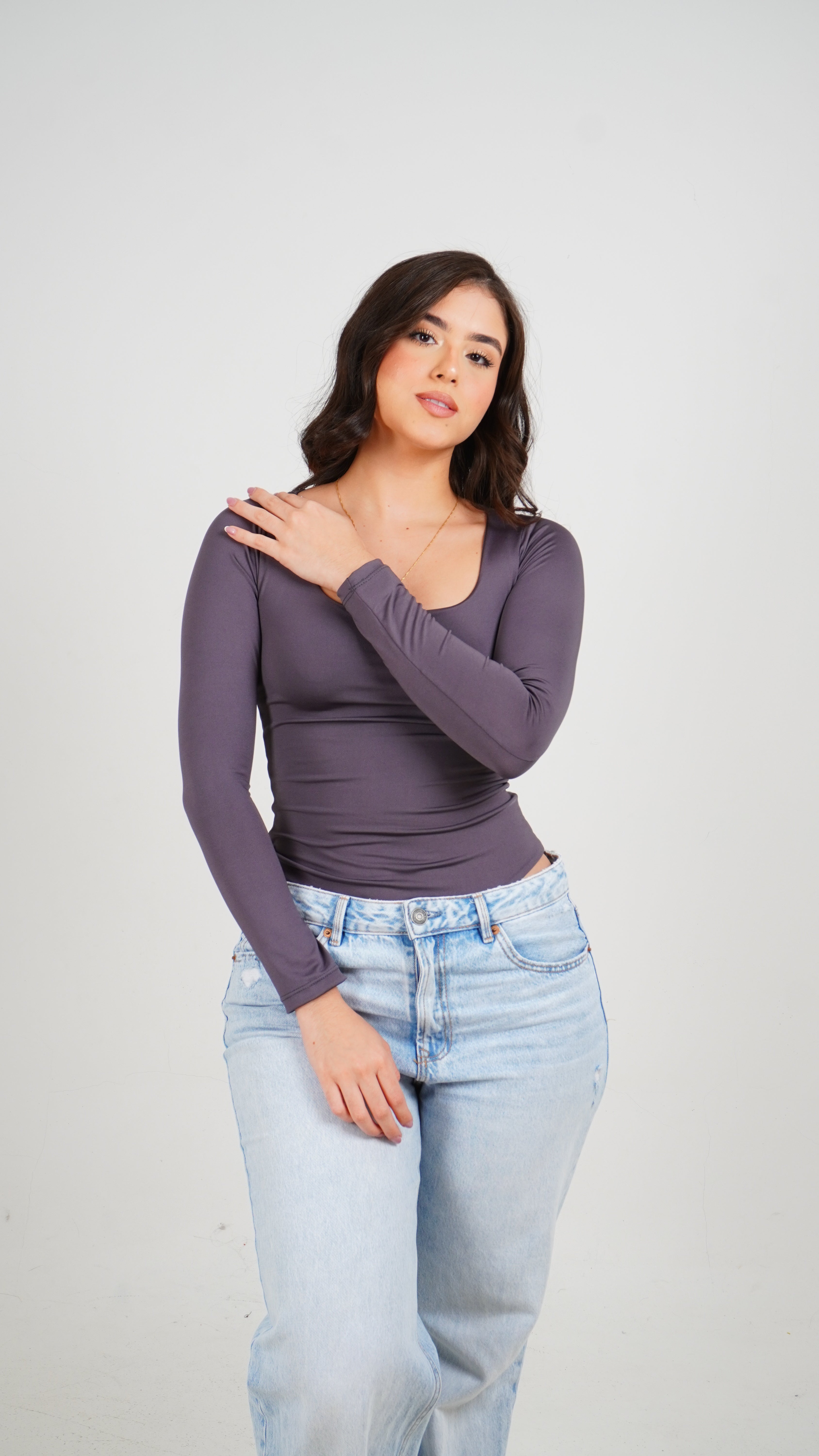 Body Manga Larga con Escote