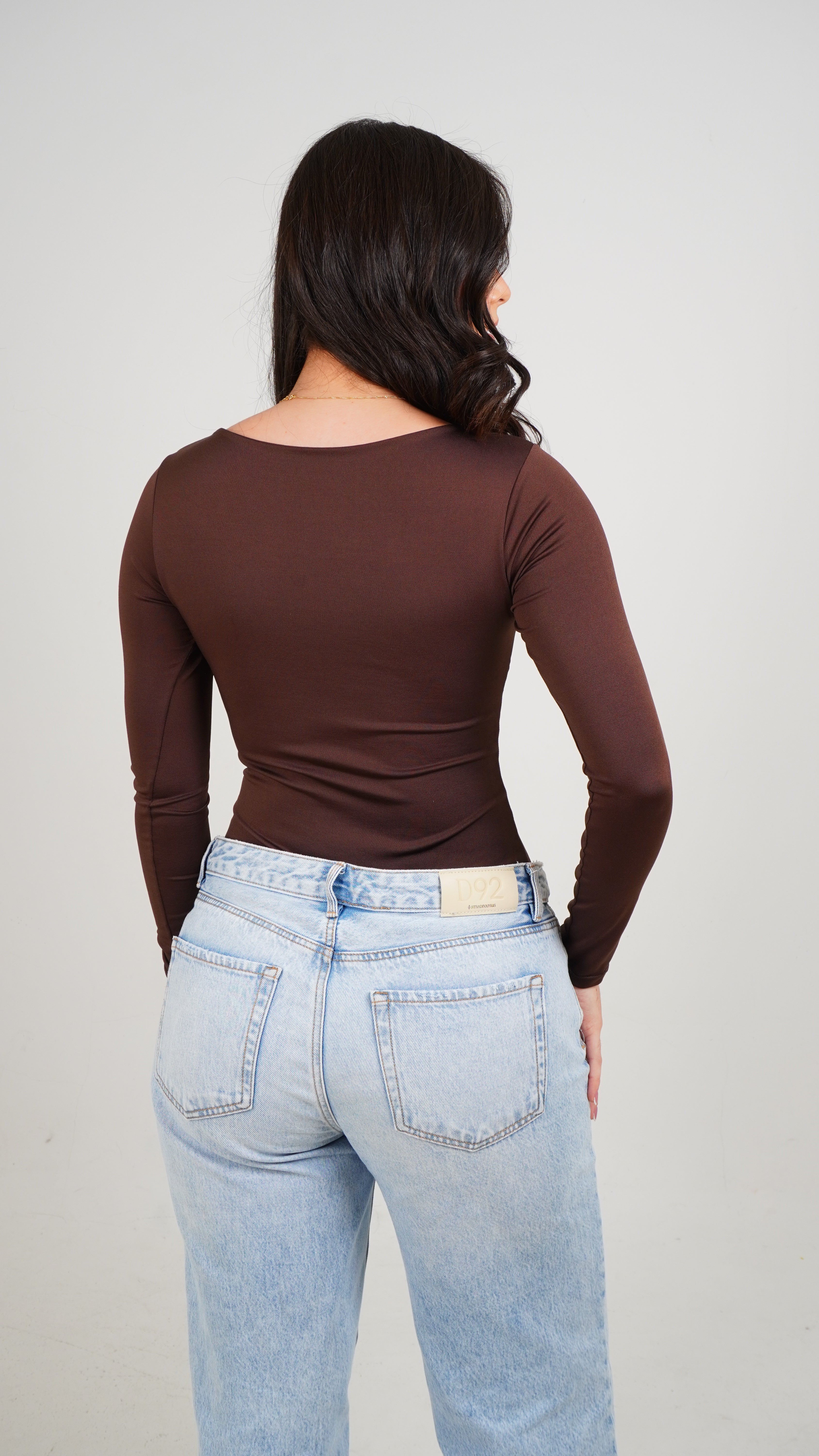 Body Manga Larga con Escote