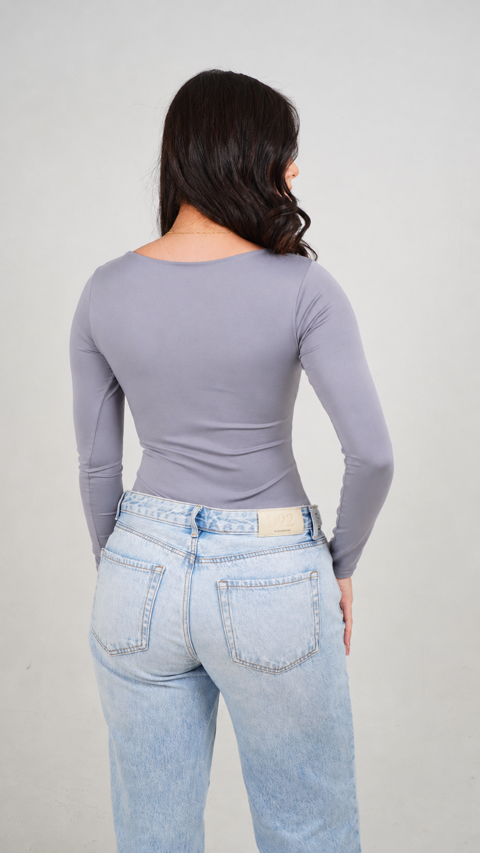 Body Manga Larga con Escote